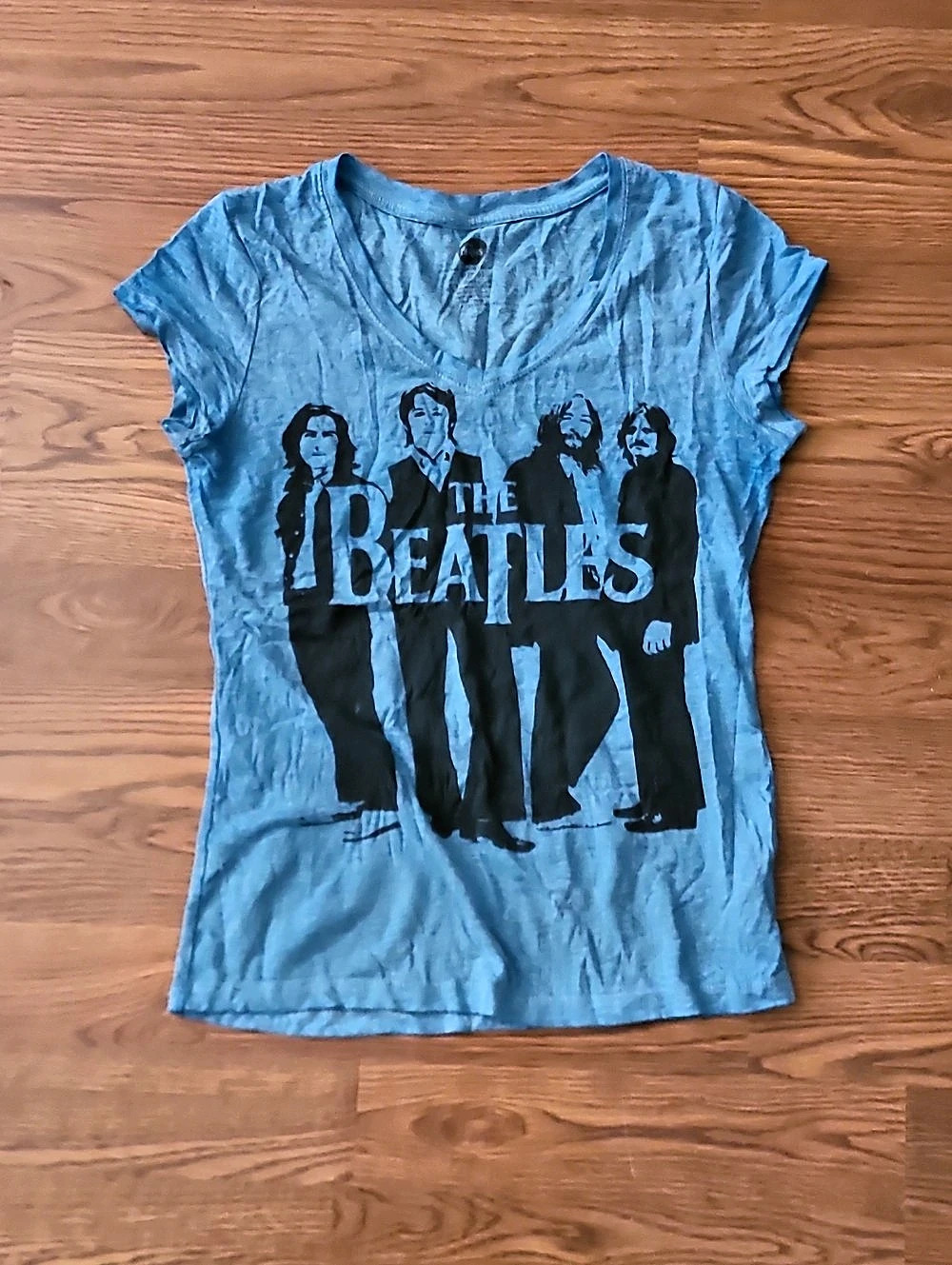 Women's V Neck Beatles Graphic Tee Blue Size M Juniors 7-9